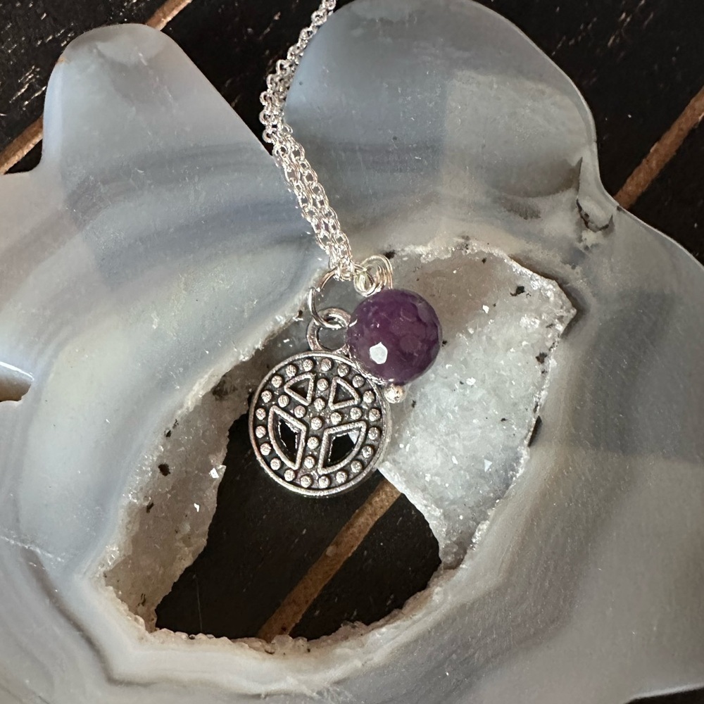 Alquimia Silver and Purple Necklace